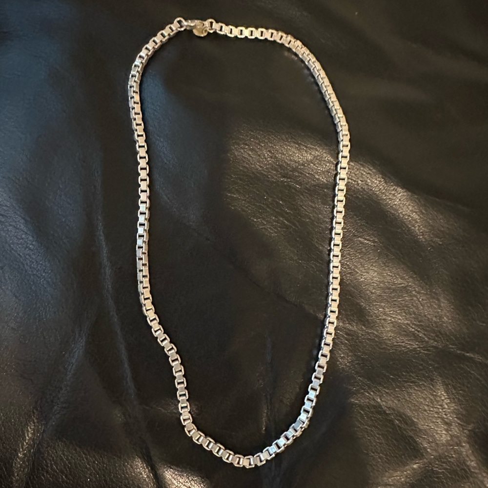 Tiffany & Co.  Sterling Silver Venetian Box Chain Necklace